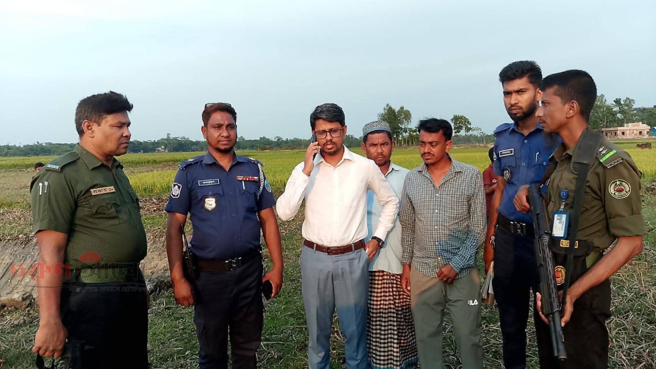 রামগঞ্জ ভাটরা ইউনিয়নের নান্দিয়ারা মাঠে অবৈধভাবে কৃষি জমির টপ সয়েল কাটার অভিযোগে দুই জনের কারাদণ্ড 