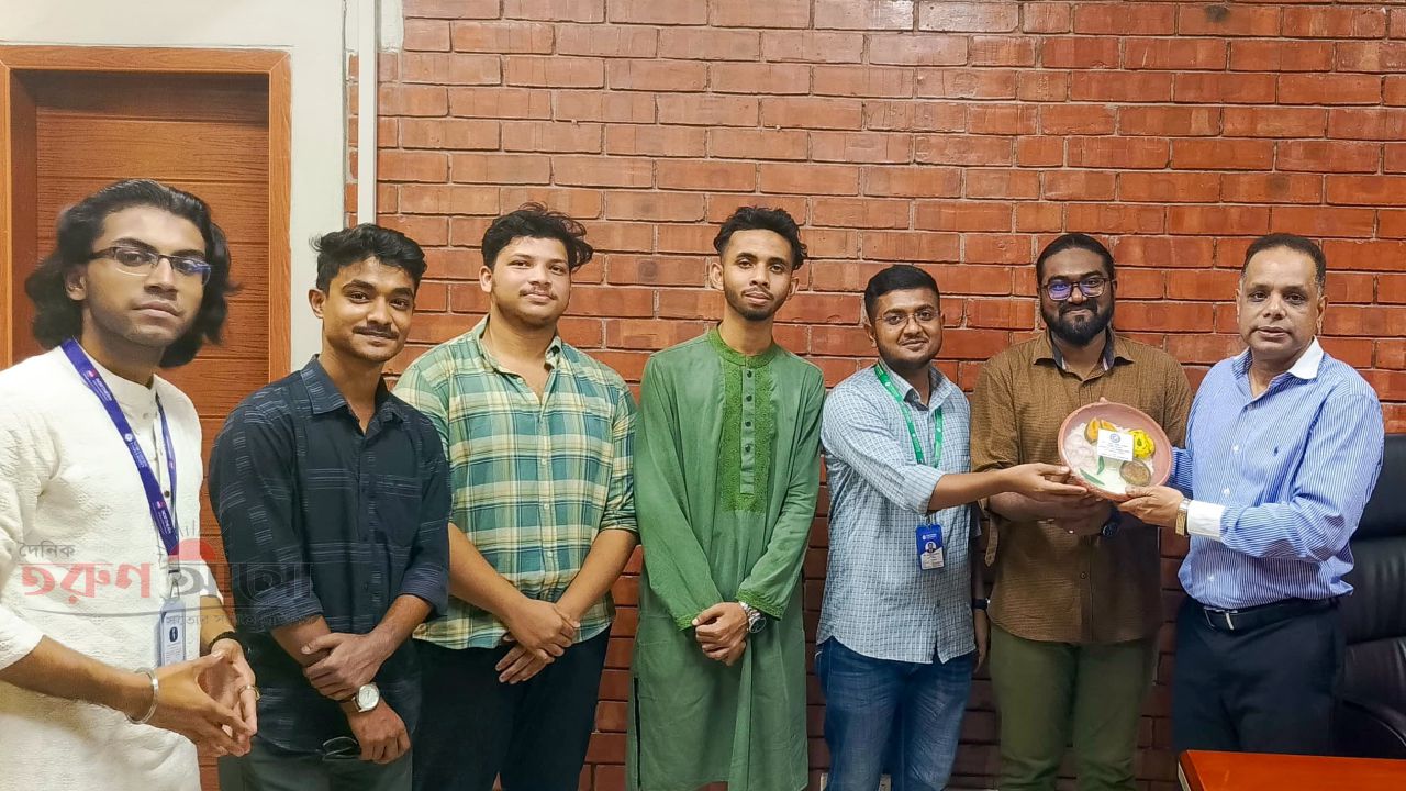 ‎আলোর পথে নতুন যাত্রা উপাচার্যের সঙ্গে NUB Film and Photography Club-এর বৈশাখী সৌজন্য সাক্ষাৎ ‎