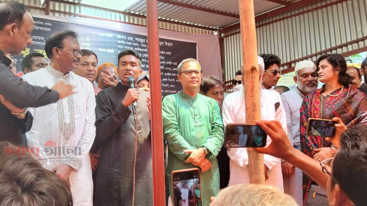 শহীদ রাষ্ট্রপতি জিয়াউর রহমানের ৪৫তম শাহাদাত বার্ষিকী উপলক্ষে খাদ্য বিতরণ কর্মসূচি অনুষ্ঠিত